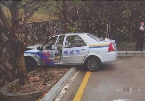 考生驾考不过烧毁教练车？——一场误会背后的真相